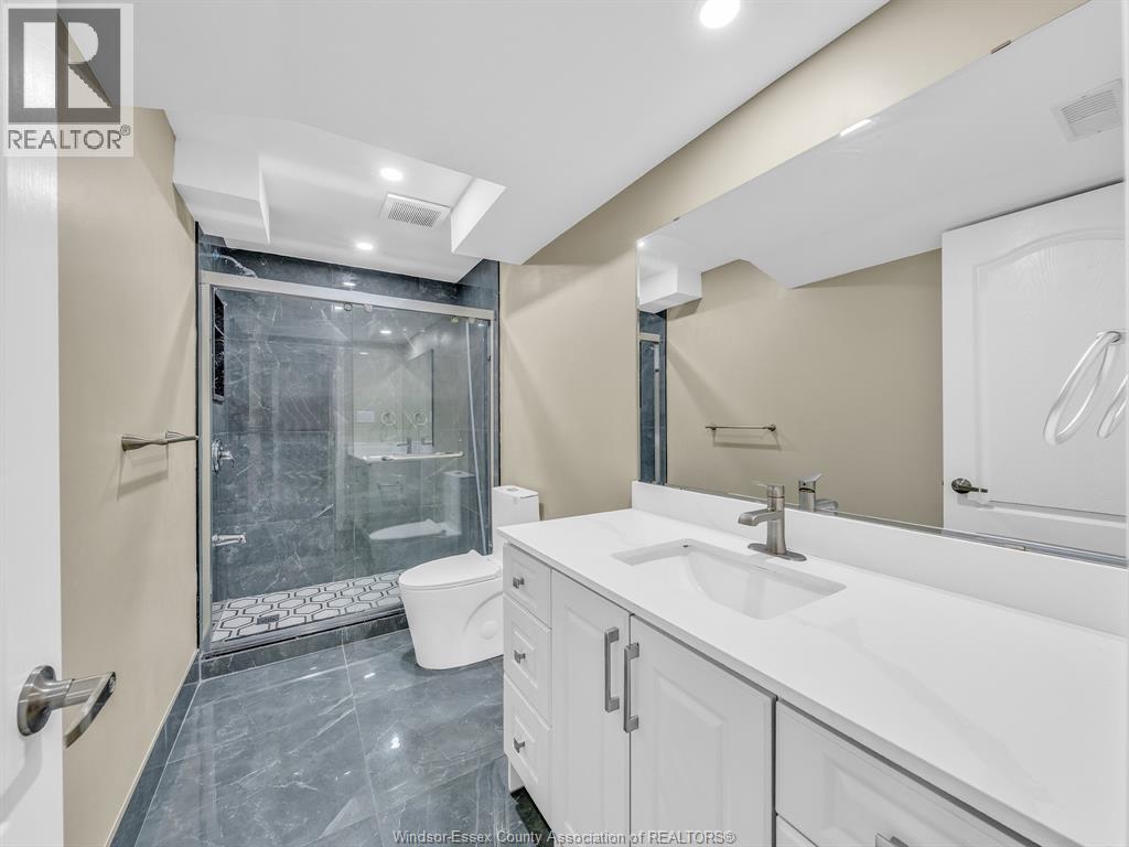 3000 Mcrobbie Crescent, Windsor, Ontario  N8R 0B1 - Photo 35 - 26015823