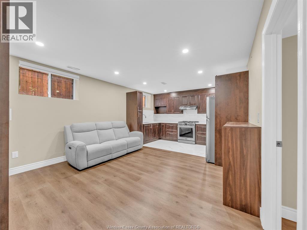 3000 Mcrobbie Crescent, Windsor, Ontario  N8R 0B1 - Photo 36 - 26015823
