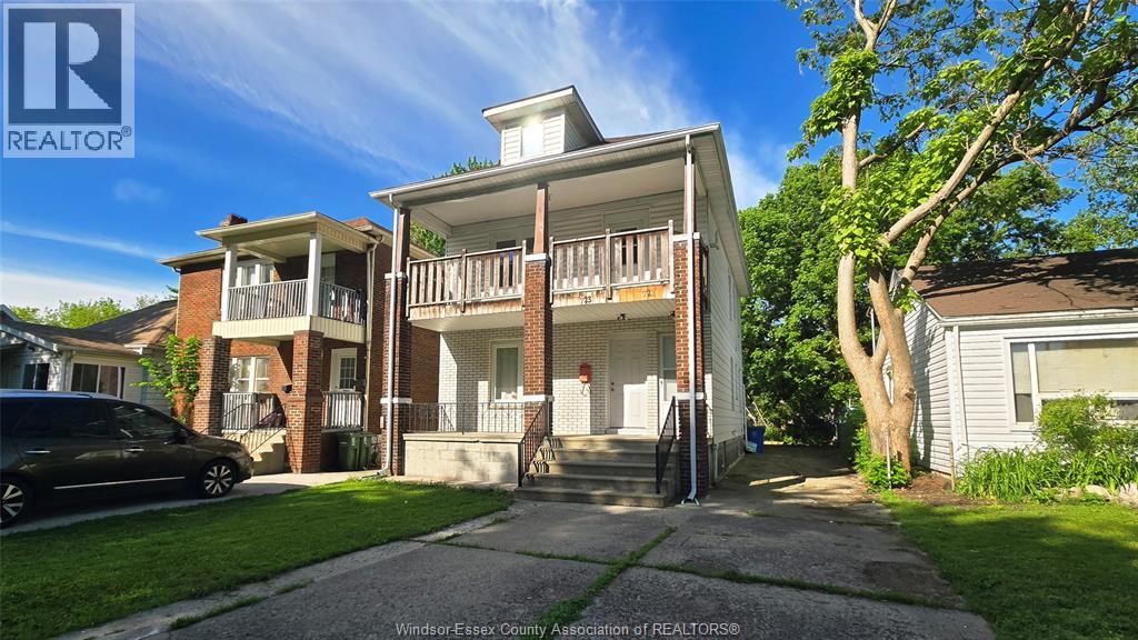721-723 Campbell Avenue, Windsor, Ontario  N9B 2H6 - Photo 1 - 26015740
