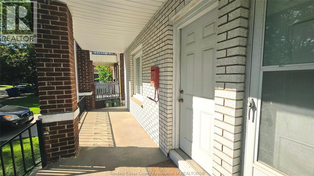 721-723 Campbell Avenue, Windsor, Ontario  N9B 2H6 - Photo 4 - 26015740