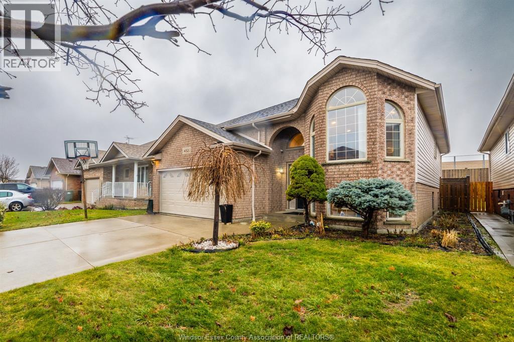 4821 Juliet Crescent, Windsor, Ontario  N9G 3A6 - Photo 2 - 26015821