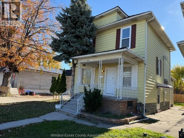 941 Cataraqui, Windsor, Ontario  N9A 3P7 - Photo 3 - 26015843