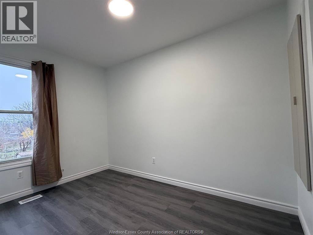 941 Cataraqui, Windsor, Ontario  N9A 3P7 - Photo 30 - 26015843