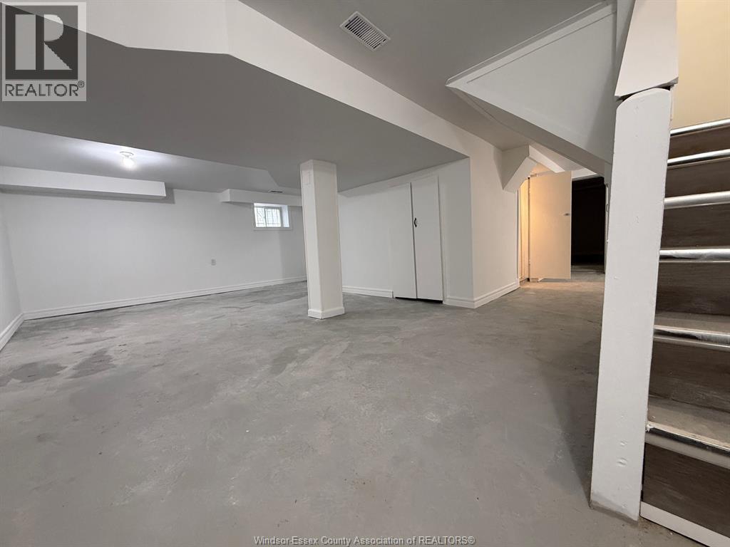 941 Cataraqui, Windsor, Ontario  N9A 3P7 - Photo 34 - 26015843