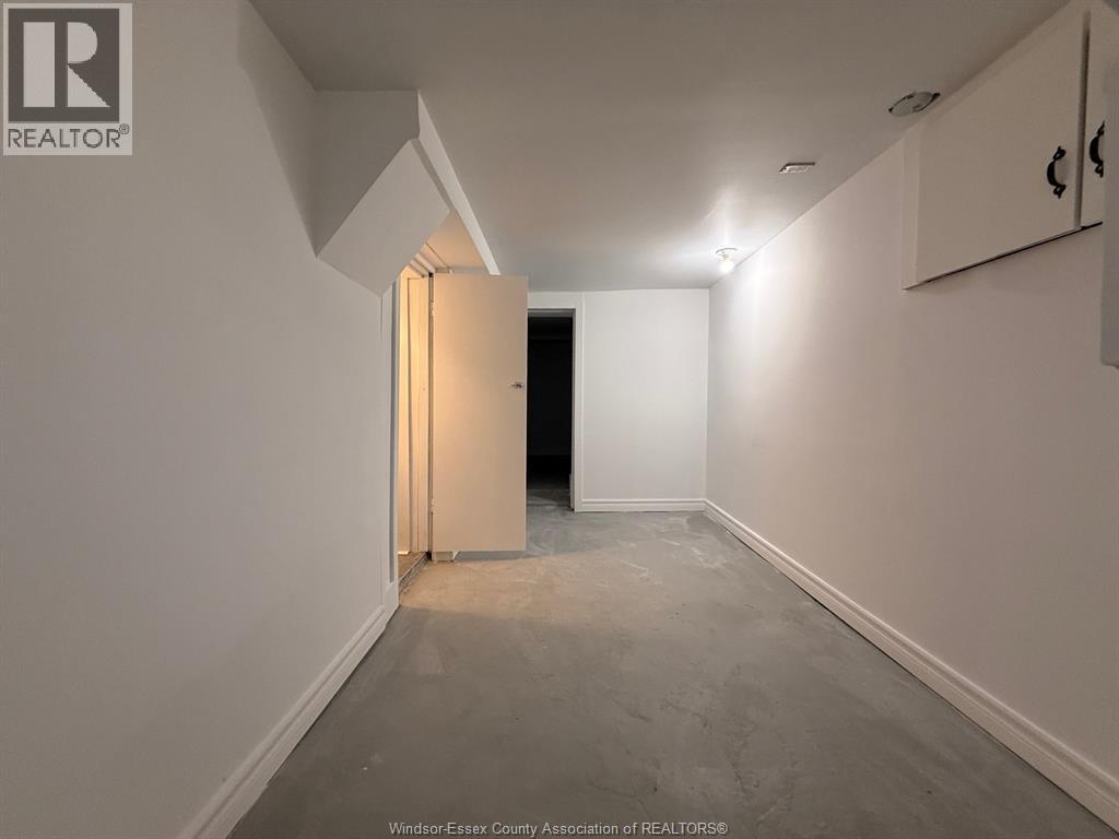 941 Cataraqui, Windsor, Ontario  N9A 3P7 - Photo 37 - 26015843