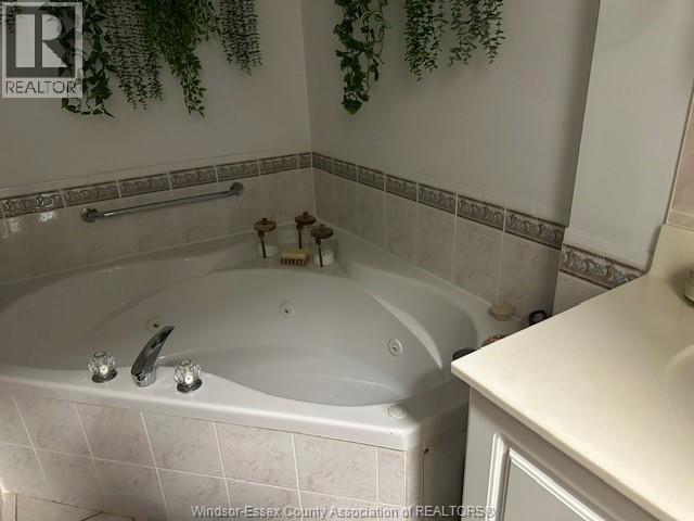 4789 Riverside Drive East Unit# 205, Windsor, Ontario  N8Y 5A2 - Photo 20 - 26015876