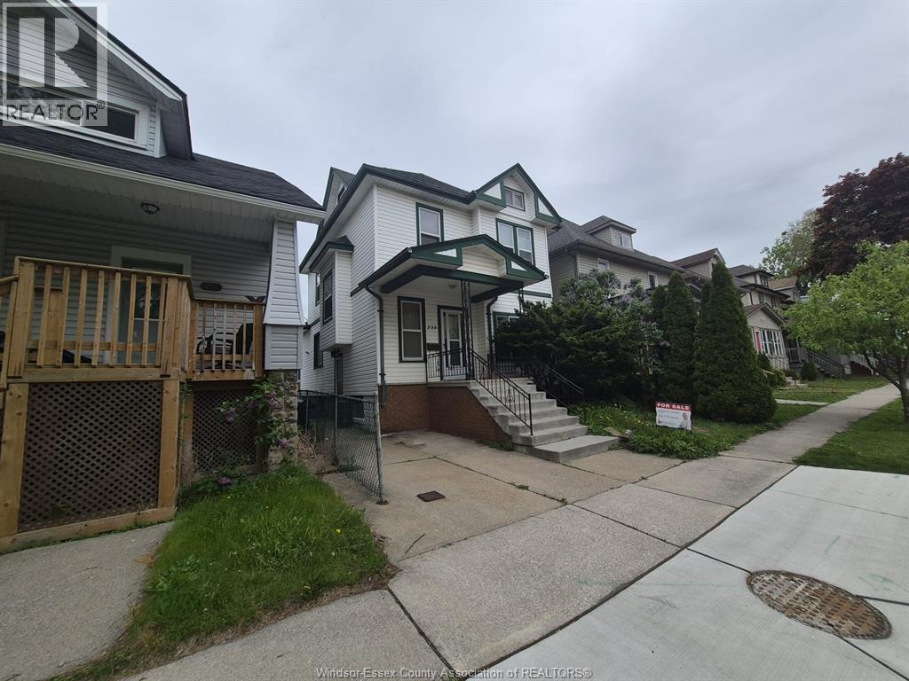 238 Belleview Avenue, Windsor, Ontario  N8Y 2V9 - Photo 2 - 26015894