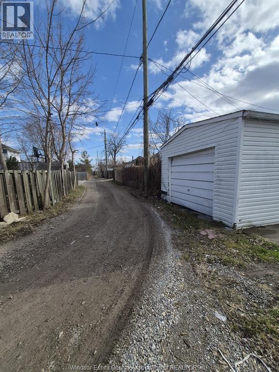 238 Belleview Avenue, Windsor, Ontario  N8Y 2V9 - Photo 31 - 26015894
