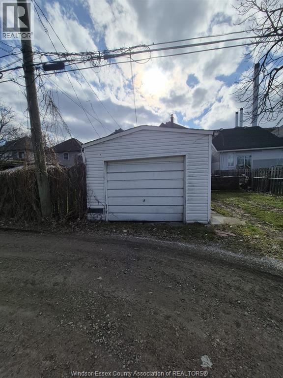 238 Belleview Avenue, Windsor, Ontario  N8Y 2V9 - Photo 33 - 26015894