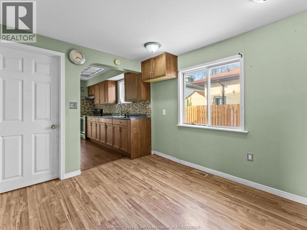 2509 Alexis Road, Windsor, Ontario  N9J 1Y3 - Photo 8 - 26015869