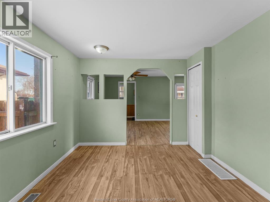 2509 Alexis Road, Windsor, Ontario  N9J 1Y3 - Photo 9 - 26015869