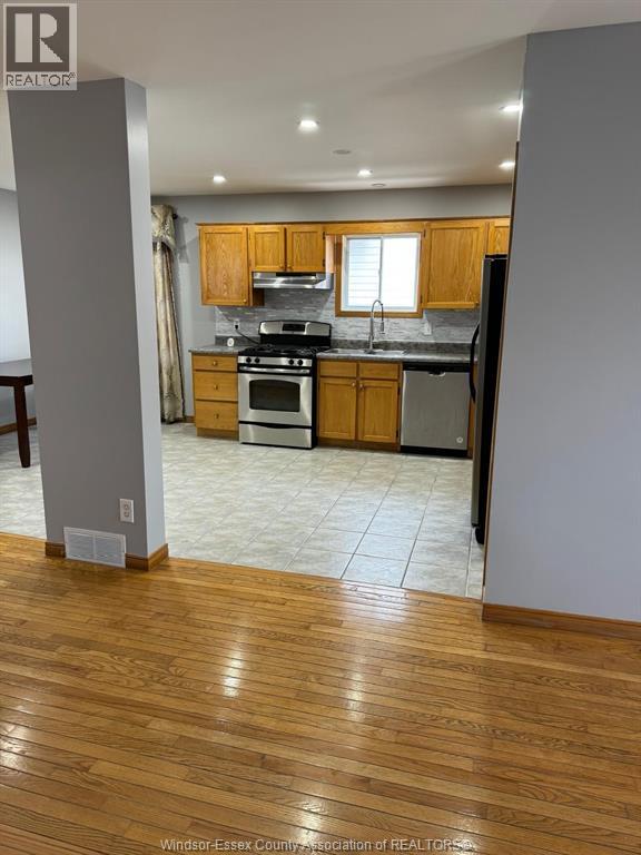2643 Carissa Unit# Upper, Windsor, Ontario  N8R 2J9 - Photo 3 - 26015826