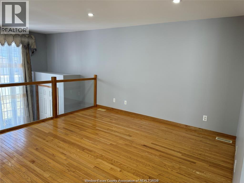 2643 Carissa Unit# Upper, Windsor, Ontario  N8R 2J9 - Photo 9 - 26015826