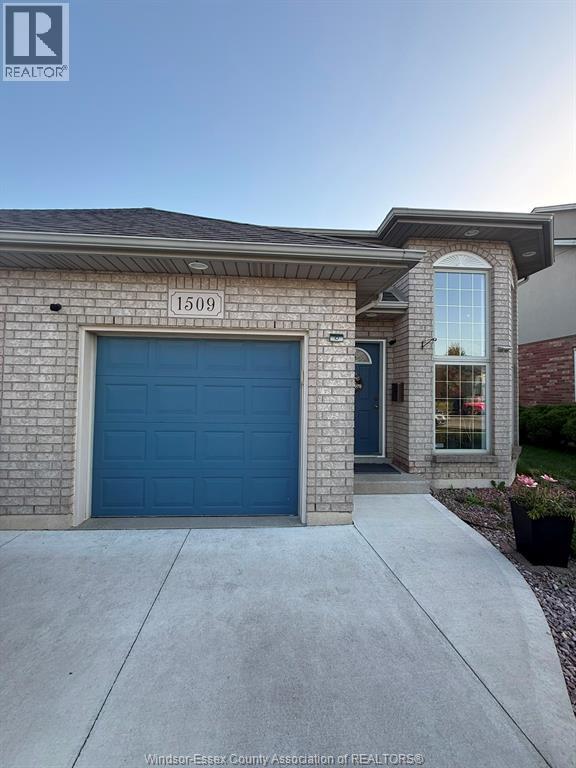 1509 Durocher, Lasalle, Ontario  N9H 2R1 - Photo 1 - 26015904