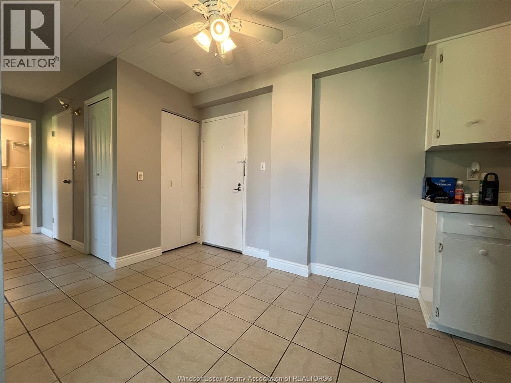 6563 Thornberry, Windsor, Ontario  N8T 3A6 - Photo 12 - 26015666
