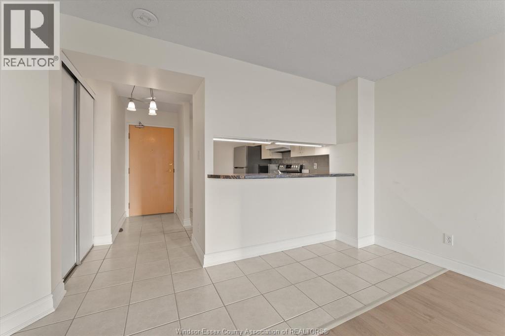 515 Riverside Drive West Unit# 507, Windsor, Ontario  N9A 7C3 - Photo 5 - 26015917