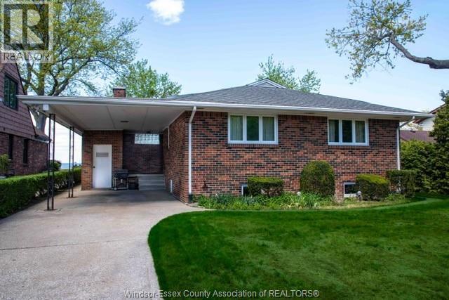 13942 Riverside Drive East, Tecumseh, Ontario  N8N 1B6 - Photo 2 - 26015921
