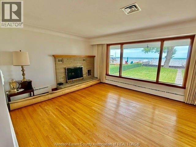 13942 Riverside Drive East, Tecumseh, Ontario  N8N 1B6 - Photo 9 - 26015921