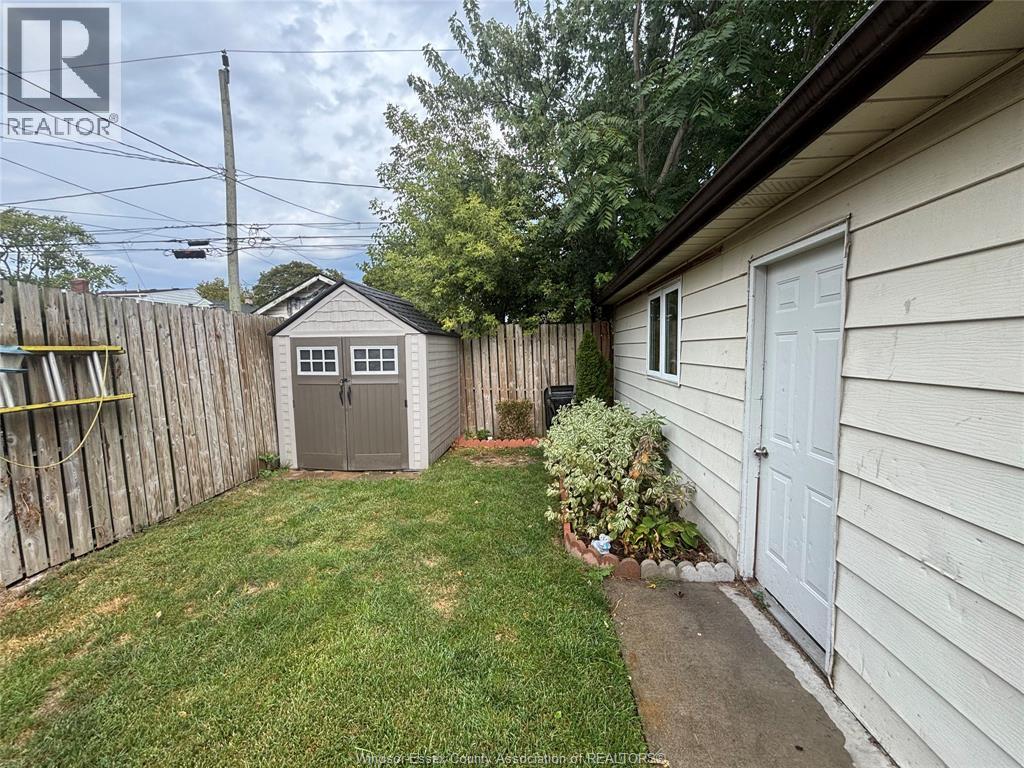 2322 Byng, Windsor, Ontario  N8W 3E5 - Photo 22 - 26015931