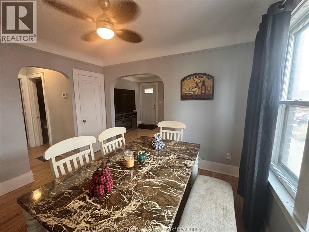 2322 Byng, Windsor, Ontario  N8W 3E5 - Photo 7 - 26015931