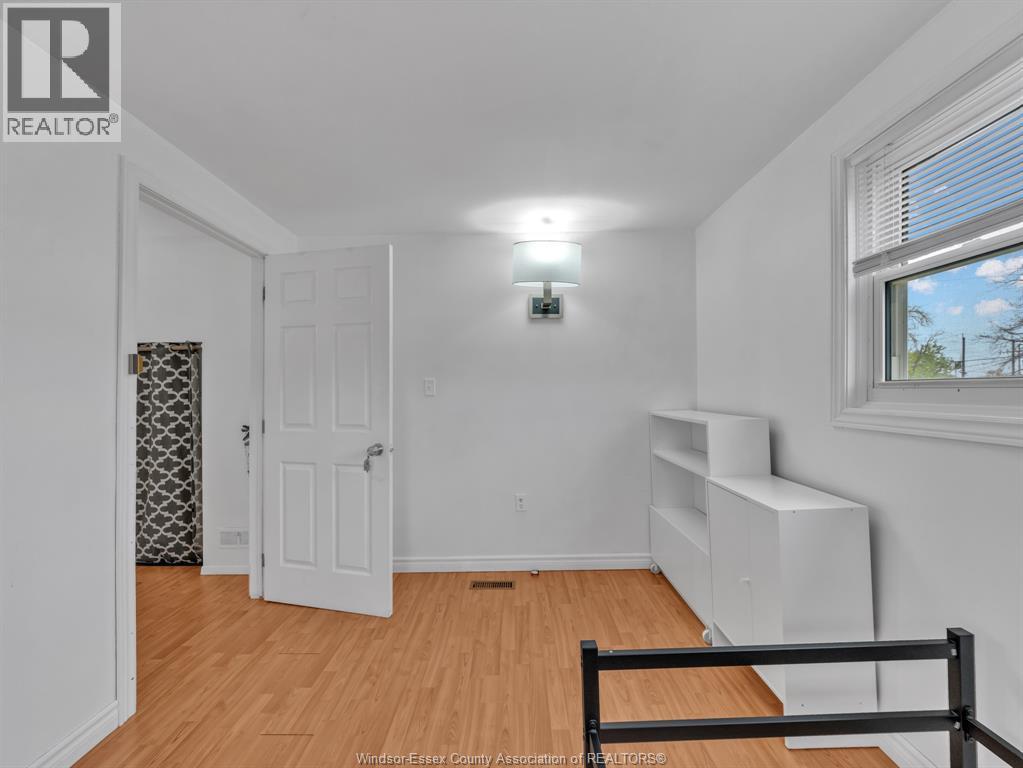3748 Whitney, Windsor, Ontario  N9C 2C4 - Photo 28 - 26015928