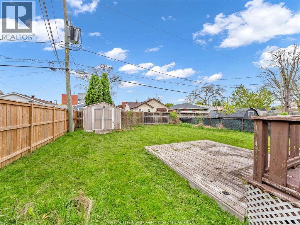 3748 Whitney, Windsor, Ontario  N9C 2C4 - Photo 4 - 26015928