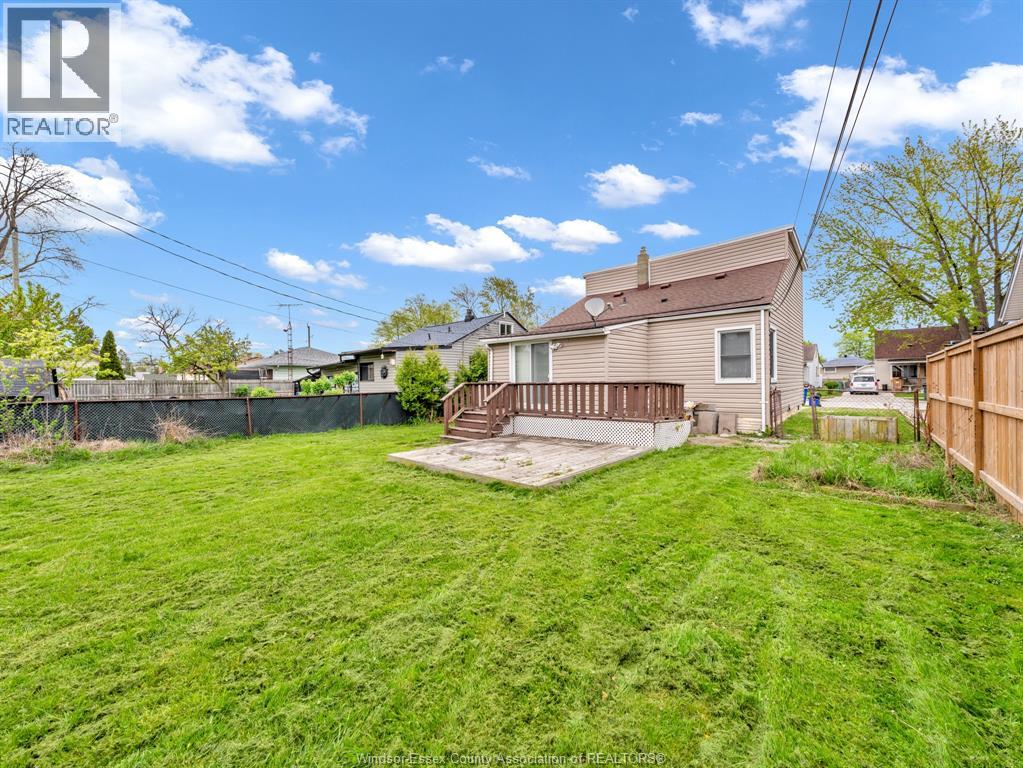 3748 Whitney, Windsor, Ontario  N9C 2C4 - Photo 6 - 26015928