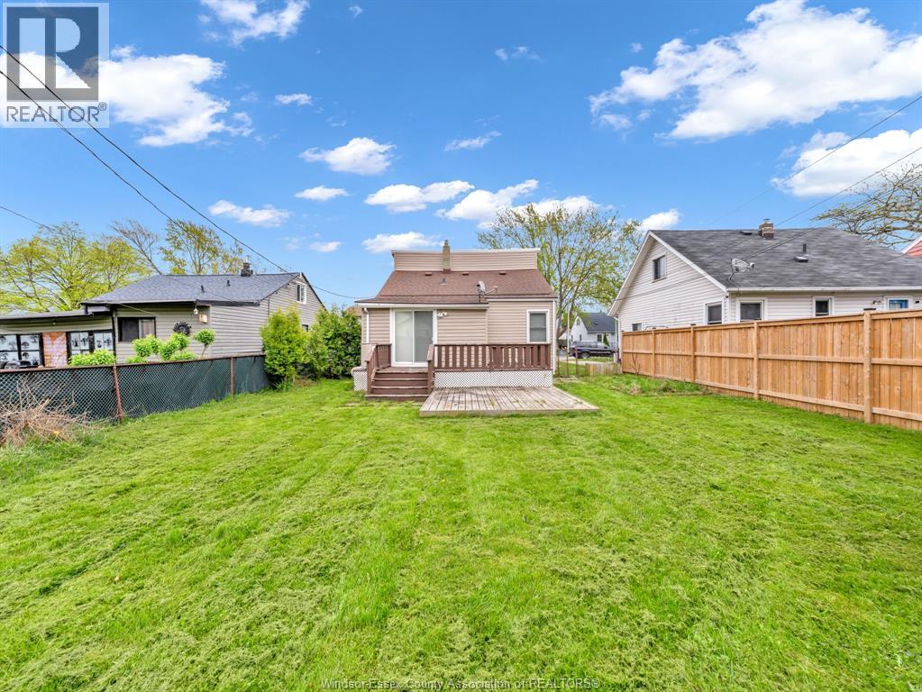 3748 Whitney, Windsor, Ontario  N9C 2C4 - Photo 7 - 26015928
