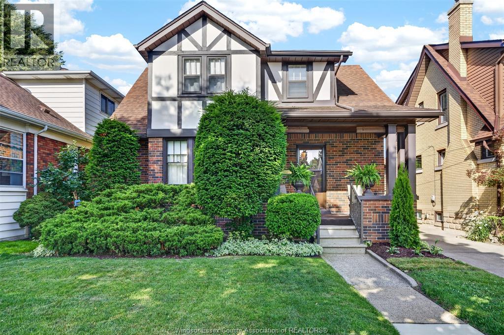 2333 Chilver, Windsor, Ontario  N8W 2V6 - Photo 2 - 26015936