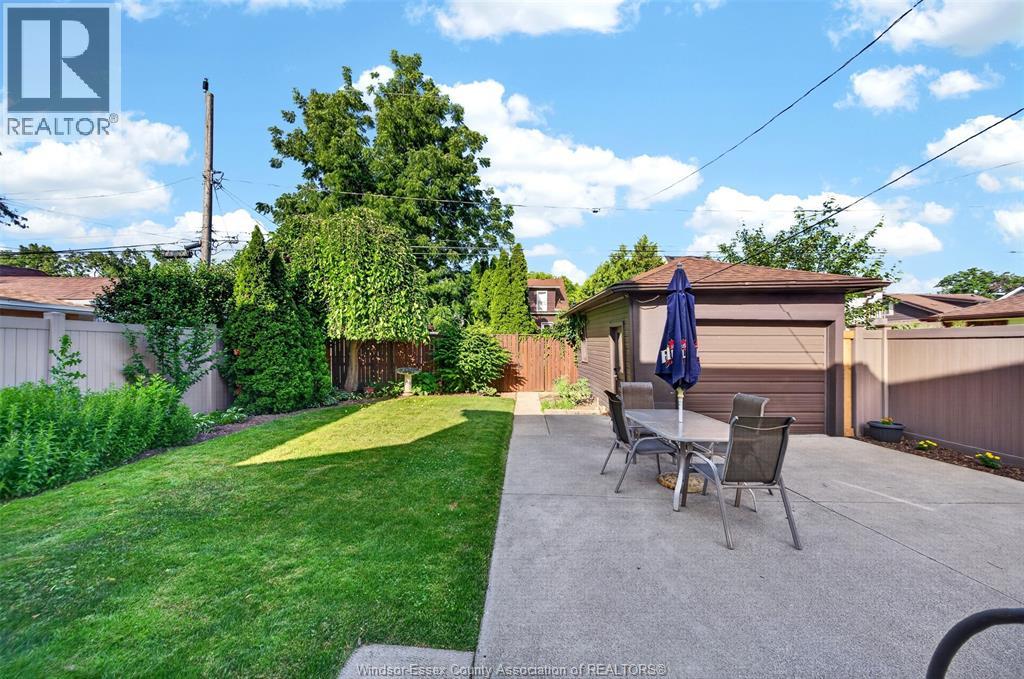 2333 Chilver, Windsor, Ontario  N8W 2V6 - Photo 33 - 26015936