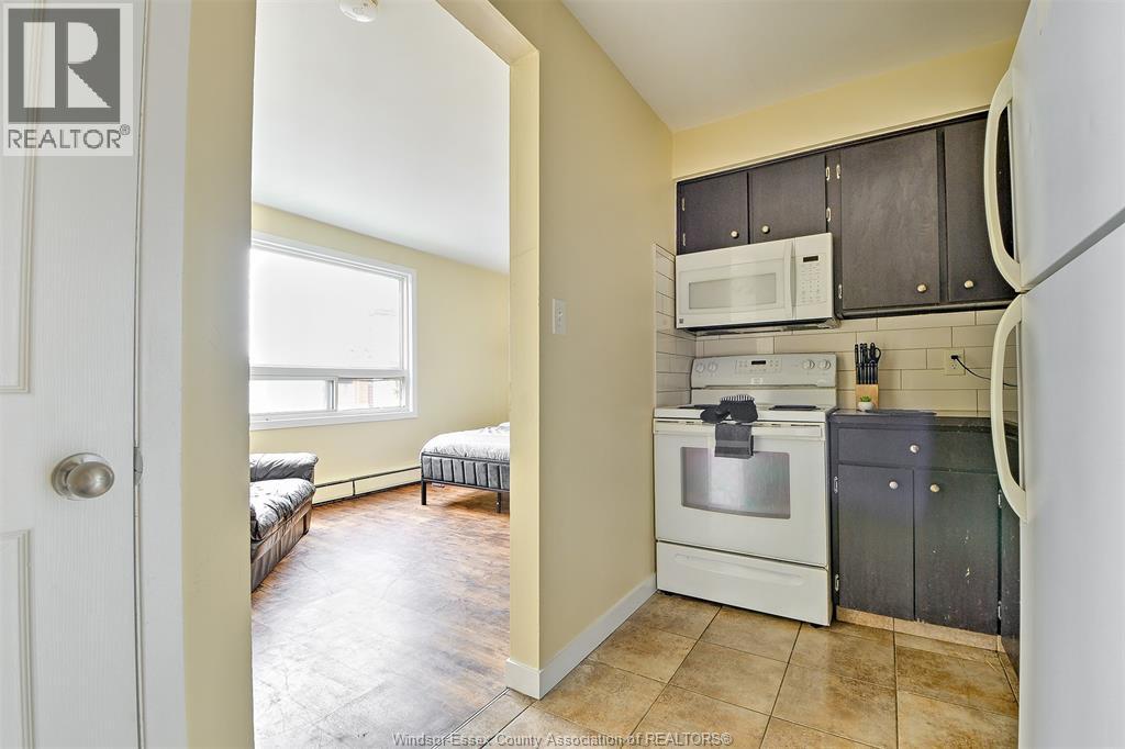 821 Pillette Unit# 7, Windsor, Ontario  N8Y 3B4 - Photo 12 - 26015937