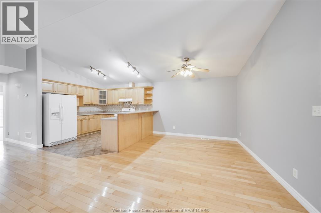 4231 Whiskey Avenue, Windsor, Ontario  N9G 3B2 - Photo 14 - 26015415