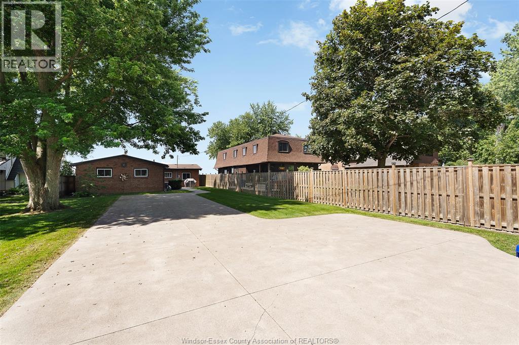 1824 Erie Avenue, Amherstburg, Ontario  N9V 2Y8 - Photo 3 - 26015935