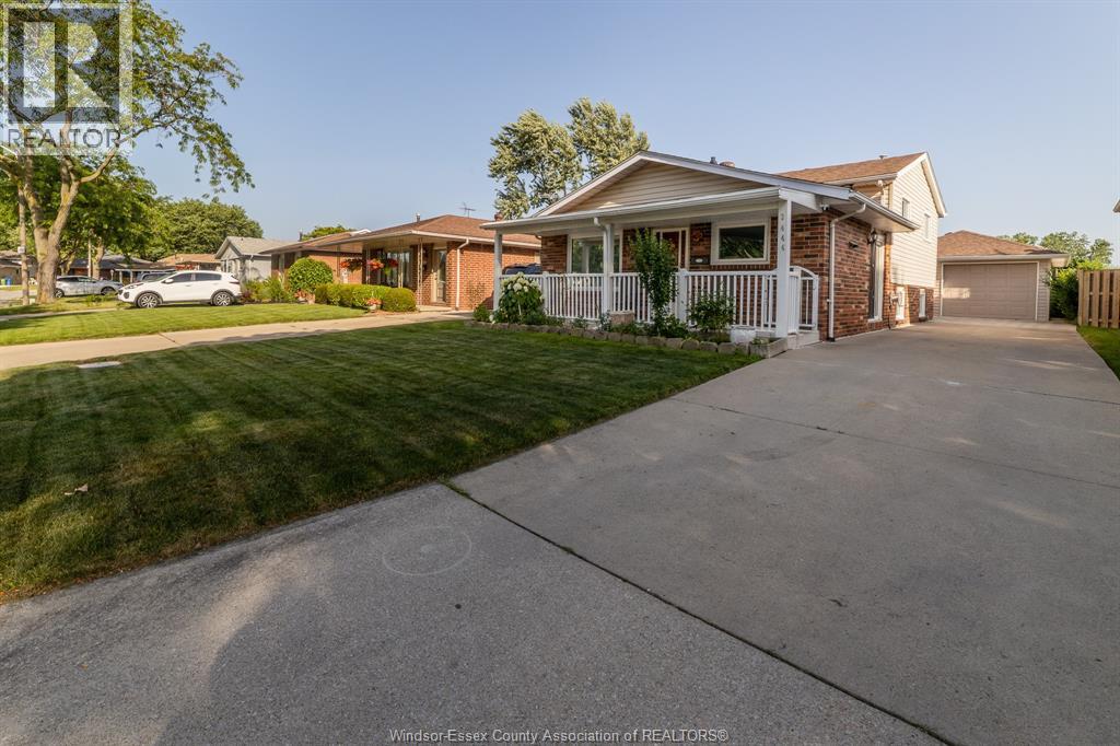 3444 HEMLOCK, Windsor, Ontario