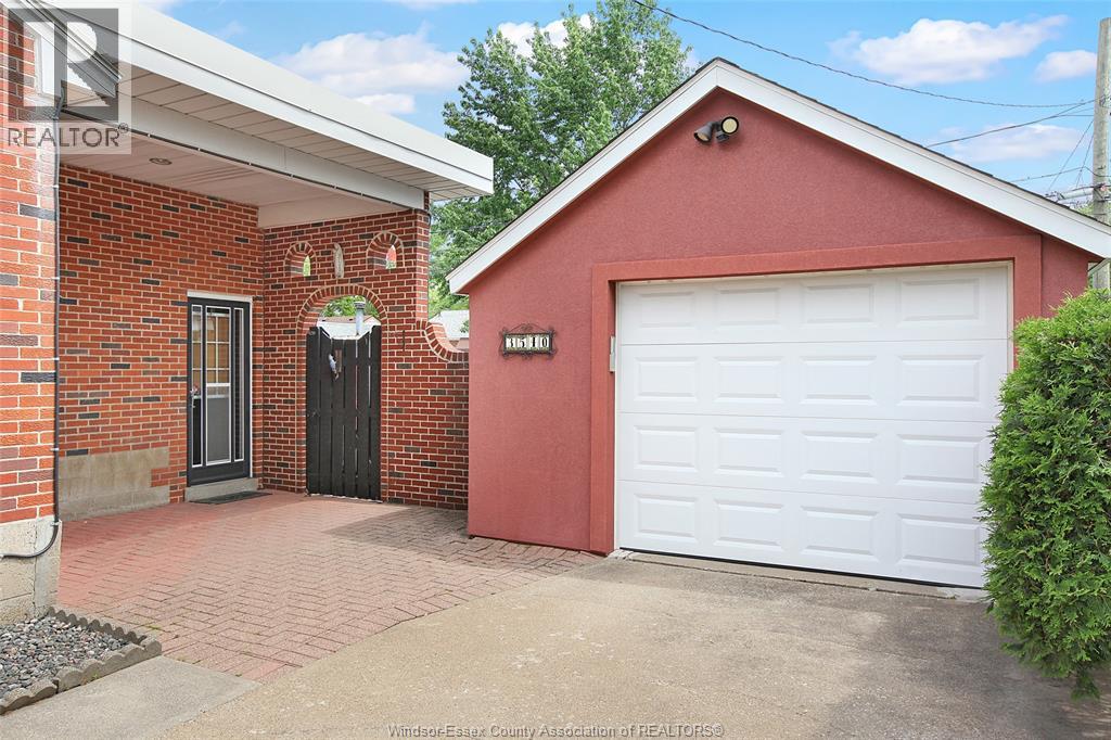 3540 Morris, Windsor, Ontario  N9E 2K4 - Photo 4 - 26015973