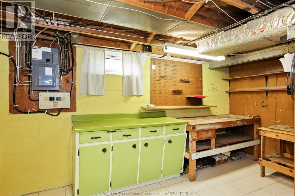 3540 Morris, Windsor, Ontario  N9E 2K4 - Photo 47 - 26015973