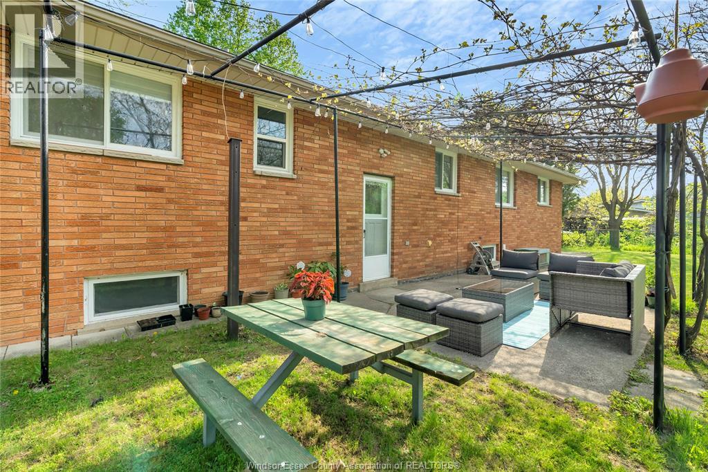 1910 Kent Street, Windsor, Ontario  N9E 3R3 - Photo 4 - 26015969
