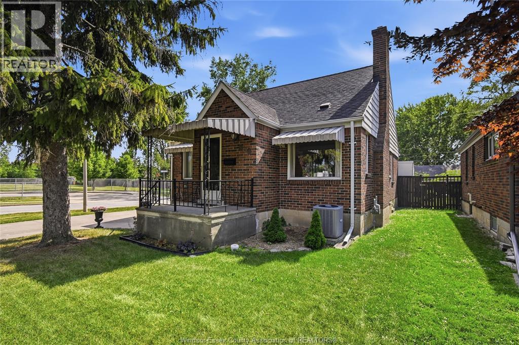 889 Patrice Drive, Windsor, Ontario  N8S 2R7 - Photo 3 - 26015983