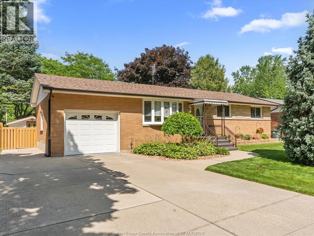 5835 Canada, Lasalle, Ontario  N9H 1M5 - Photo 1 - 26015992