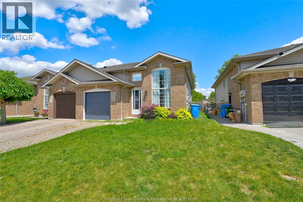 437 Merrill Avenue, Lasalle, Ontario  N9J 3R2 - Photo 2 - 26015996