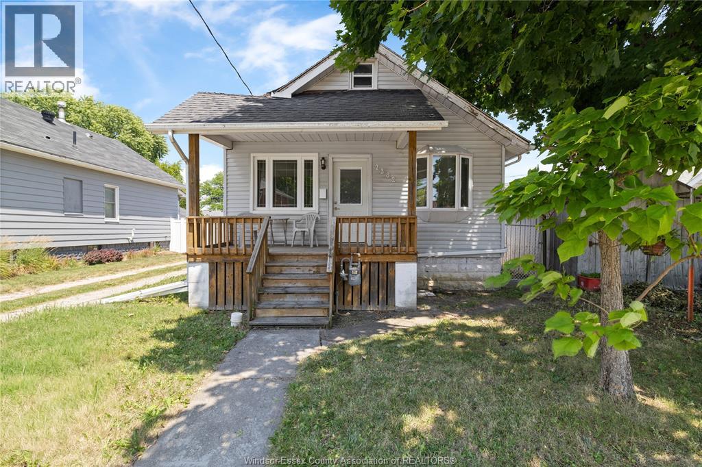 2382 Mercer Street, Windsor, Ontario  N8X 3R3 - Photo 1 - 26015999