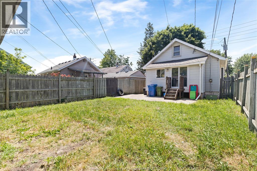 2382 Mercer Street, Windsor, Ontario  N8X 3R3 - Photo 14 - 26015999