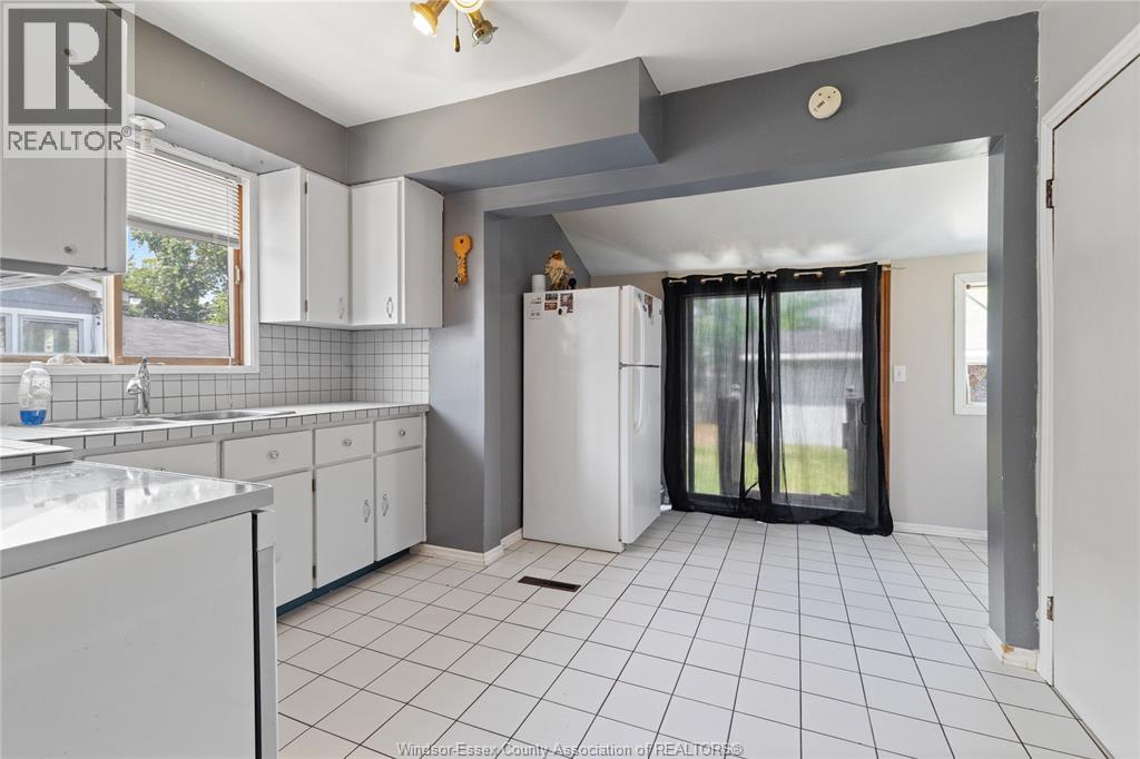 2382 Mercer Street, Windsor, Ontario  N8X 3R3 - Photo 7 - 26015999
