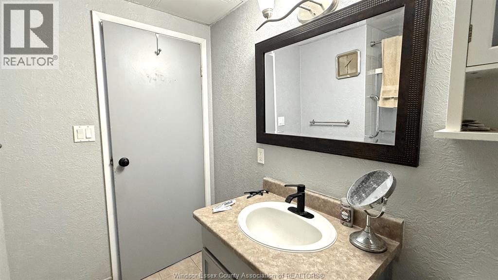 3355 Sandwich Street Unit# 304, Windsor, Ontario  N9C 1B2 - Photo 12 - 26016002