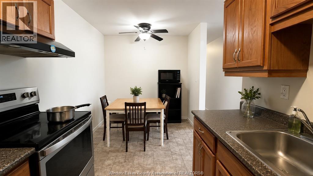3355 Sandwich Street Unit# 304, Windsor, Ontario  N9C 1B2 - Photo 7 - 26016002