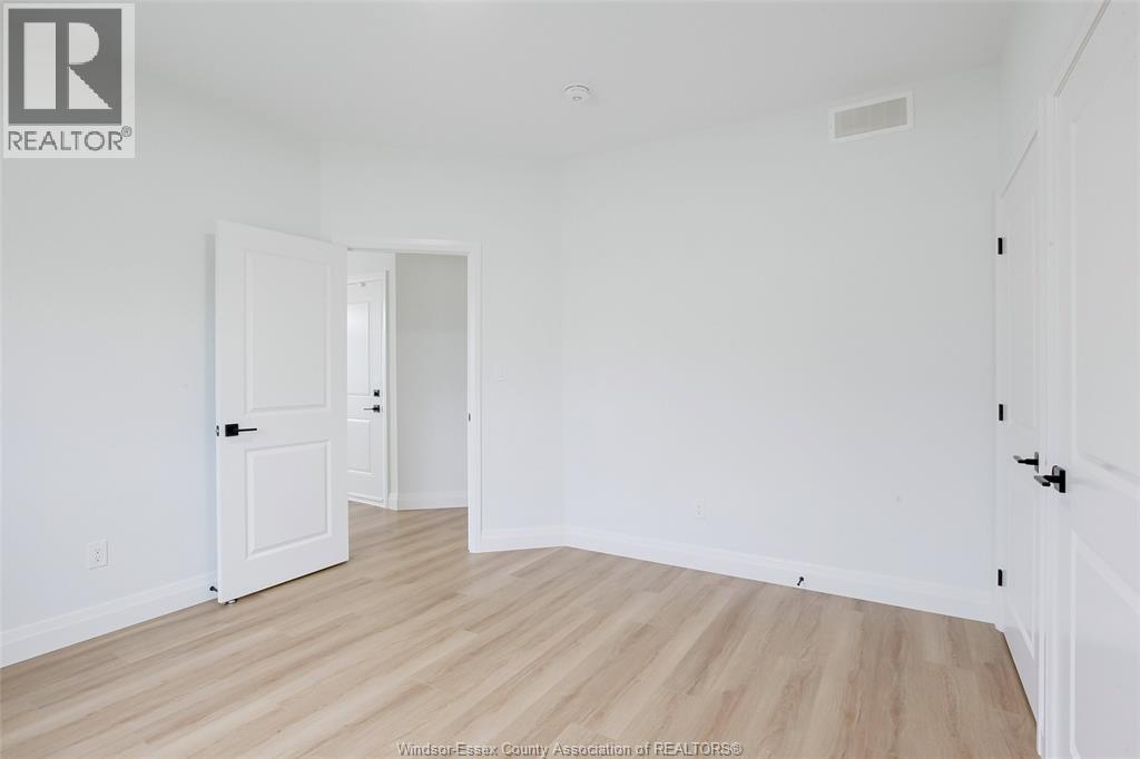 701 Elliot Point Road, Amherstburg, Ontario  N9V 0H1 - Photo 9 - 26016010