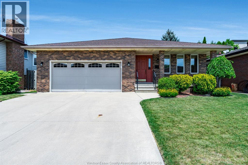 8418 Kingston, Windsor, Ontario