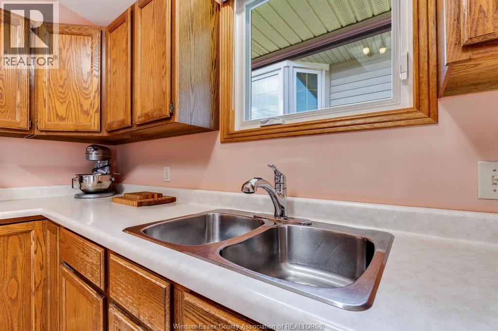 8418 Kingston, Windsor, Ontario  N8S 4R8 - Photo 10 - 26015975