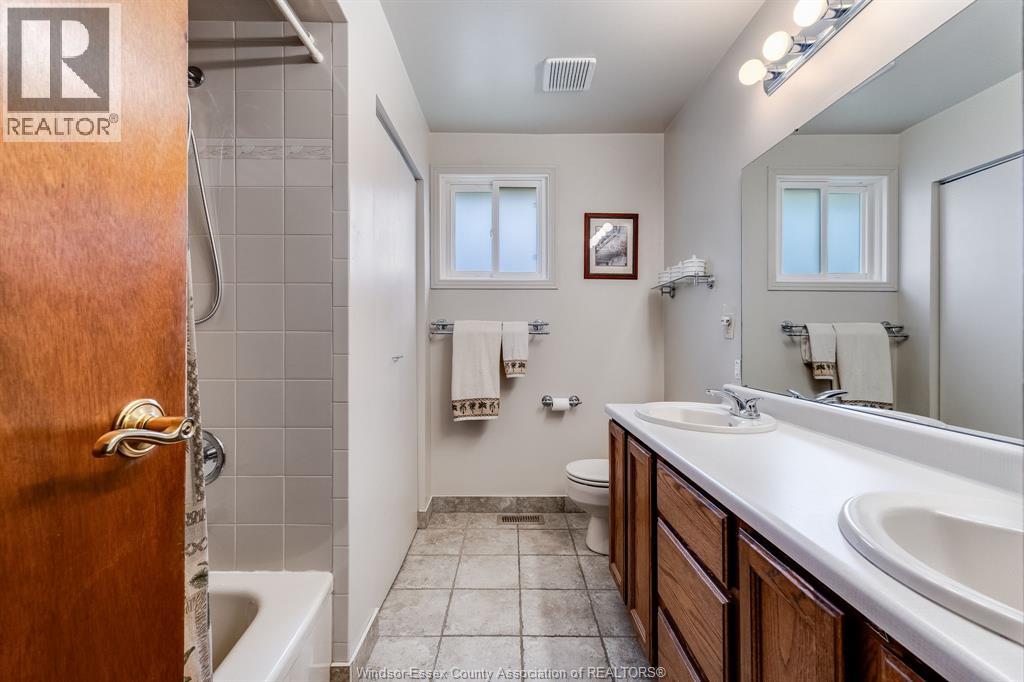 8418 Kingston, Windsor, Ontario  N8S 4R8 - Photo 14 - 26015975