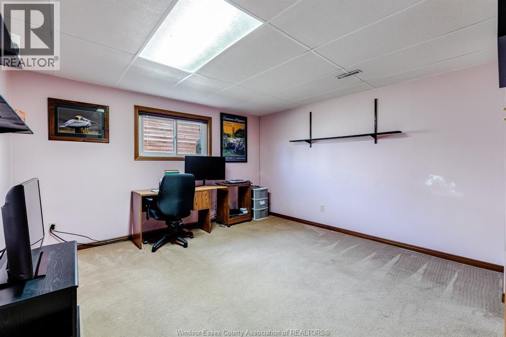 8418 Kingston, Windsor, Ontario  N8S 4R8 - Photo 23 - 26015975